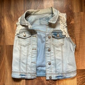 Women’s Vanity Jean Jacket Vest, Size M